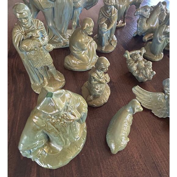 Vintage Light Green Holland Mold Complete Nativity 15 Piece Set Angel Baby Jesus - Picture 10 of 14